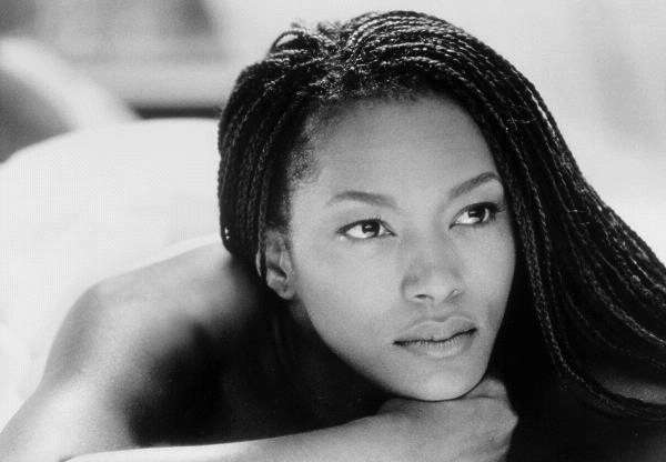 Monica Calhoun desktop Wallpapers